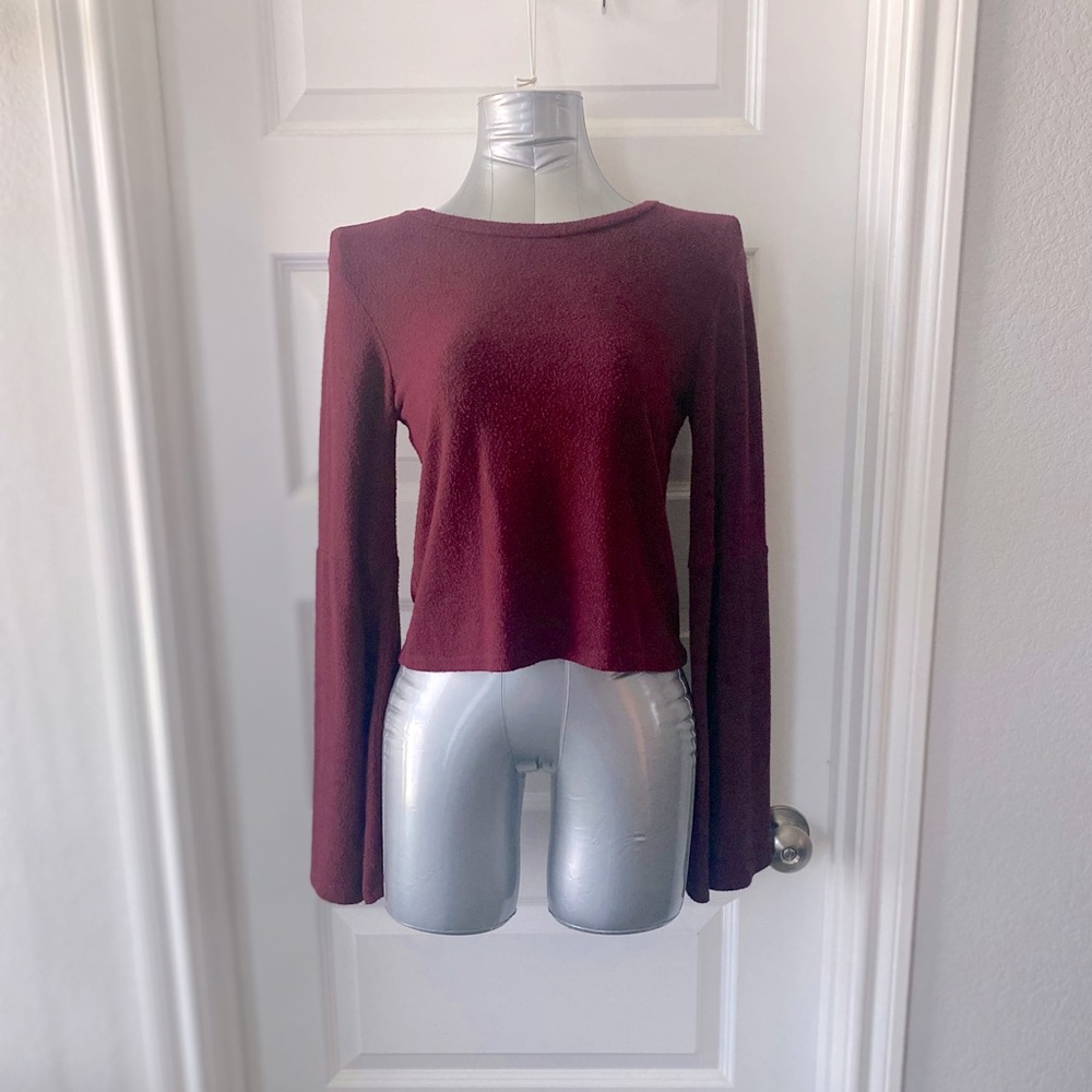 Rue 21 Bell sleeve sweater in Burgundy Red
